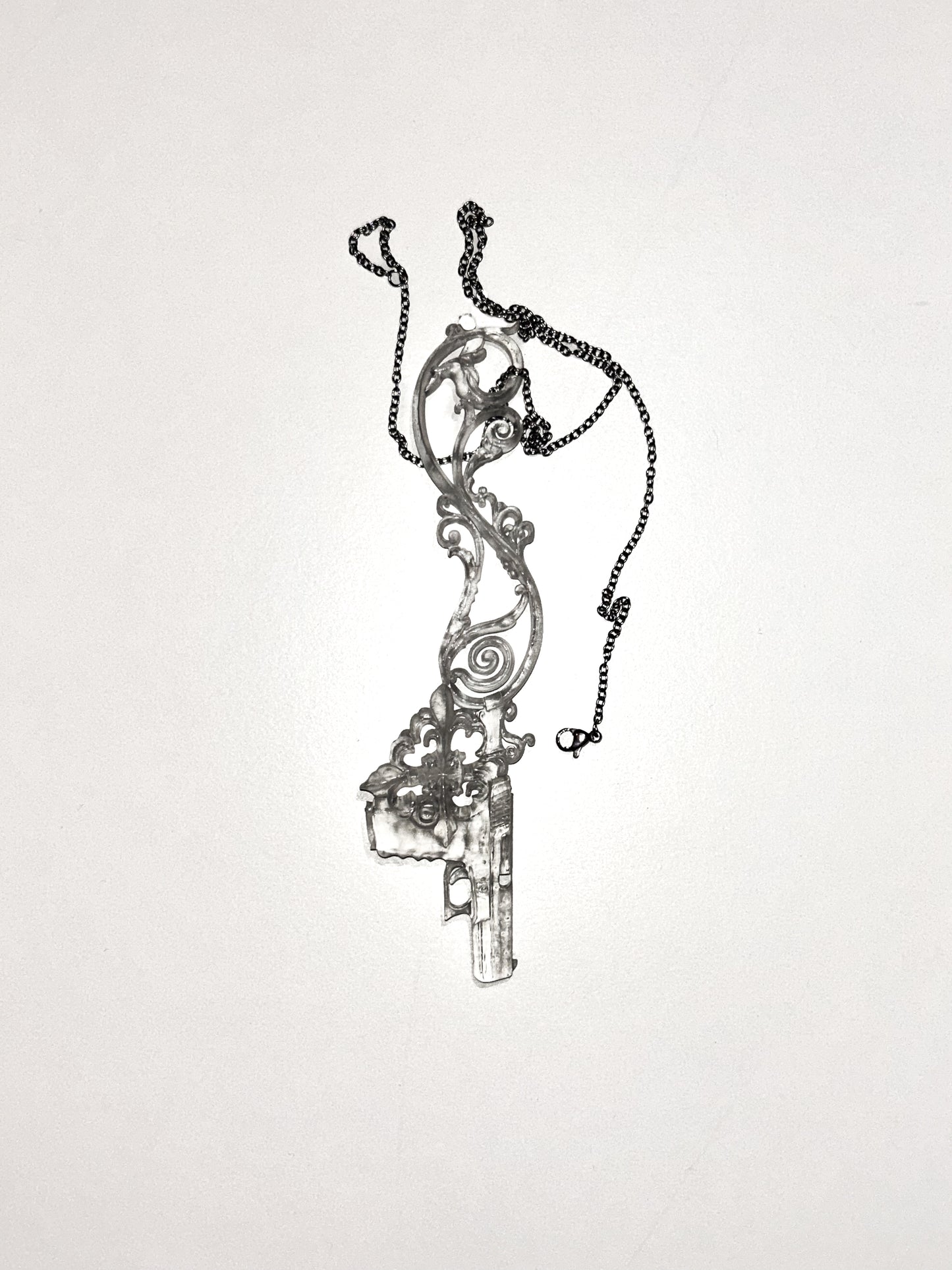 .:. (11) TRANSPARENT GUN RESIN PENDANT .:.
