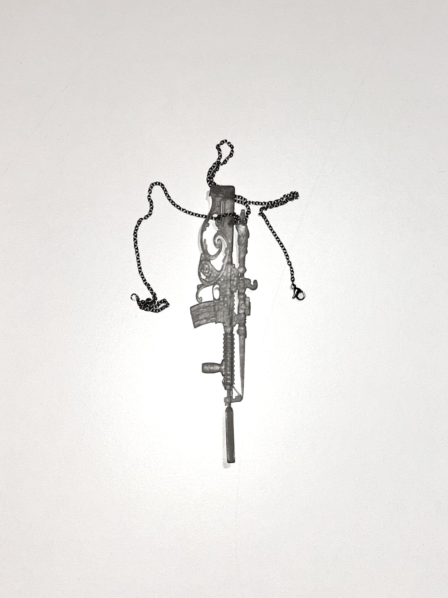 .:. (10) TRANSPARENT M4 GUN RESIN PENDANT .:.